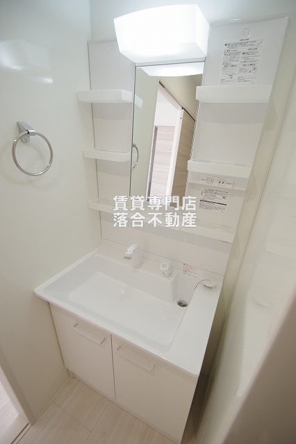 洗面設備　使いやすい独立洗面台