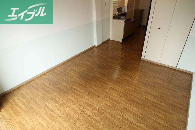 居室・リビング　建物内別部屋の写真です