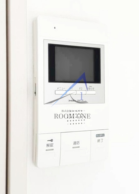 セキュリティ　モニター付きインターホンです。