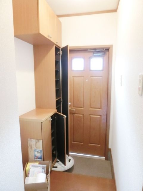 玄関　シューズボックス付き玄関