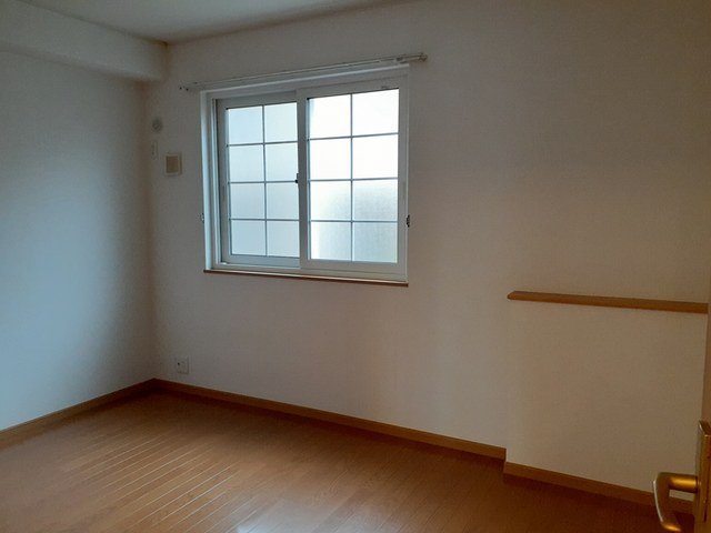 居室・リビング　コンパクトで使いやすい洋室です