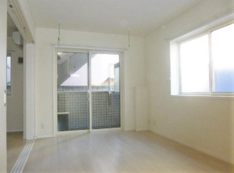 居室・リビング　明るい洋室！