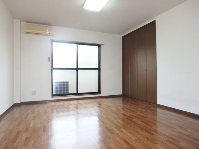 居室・リビング　１０．２帖の洋室！（イメージ）