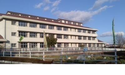 小学校　御山小学校（小学校）まで1600m