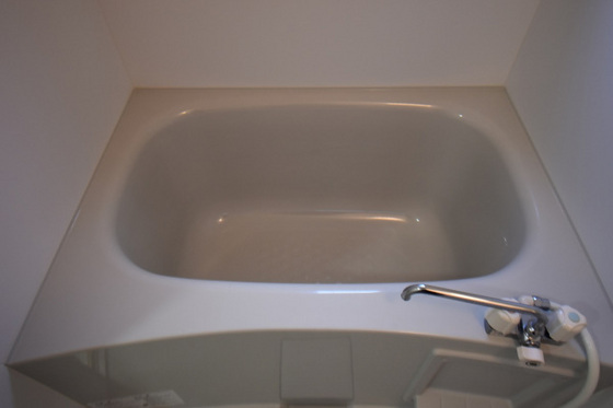 バス・シャワールーム　※別部屋の写真です