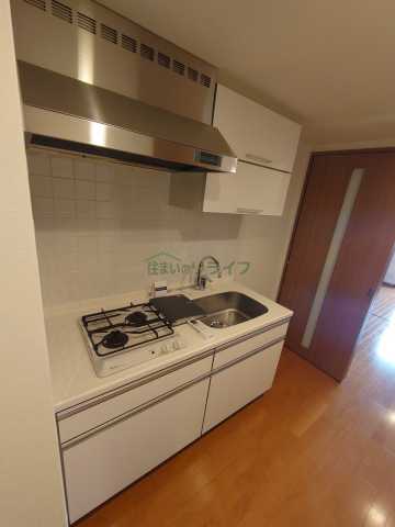 キッチン　別部屋の参考写真になります。