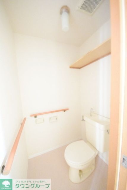 トイレ　広々としたお手洗い