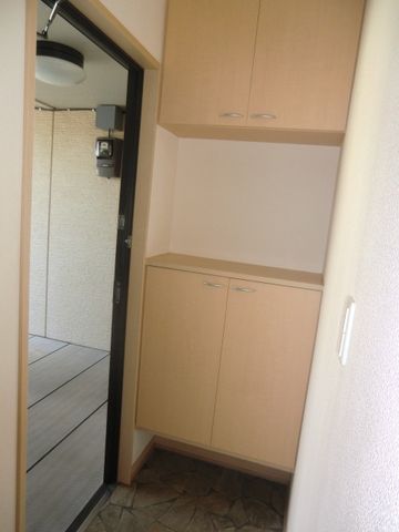 玄関　シューズボックス
