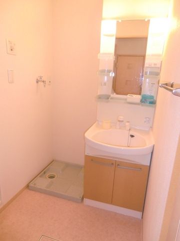 洗面設備　嬉しい独立洗面台