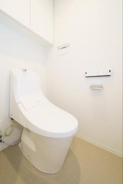 トイレ　※同仕様写真