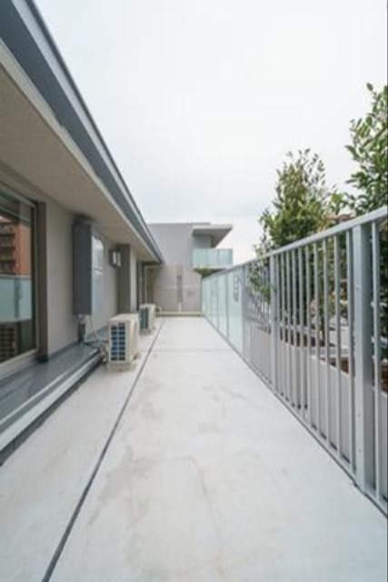 バルコニー　※同仕様写真