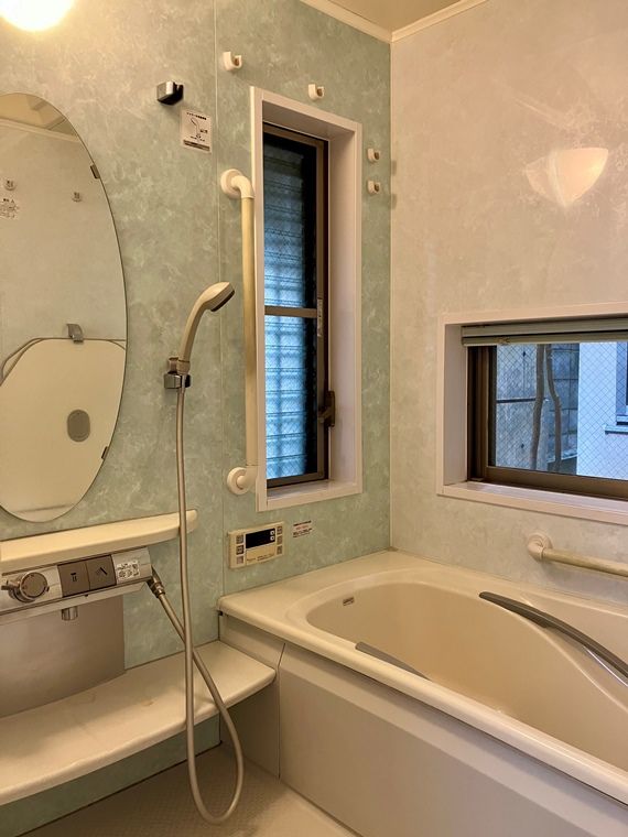 バス・シャワールーム