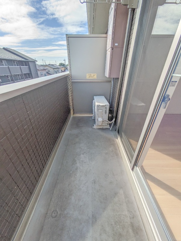 バルコニー　図面と現状に相違がある場合には現状を優先