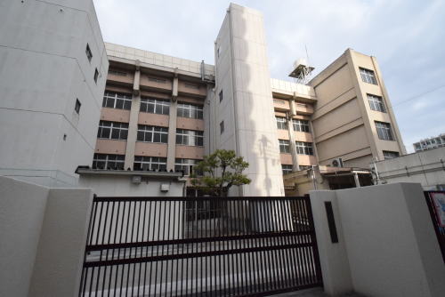 中学校　大阪市立花乃井中学校（中学校）まで473m