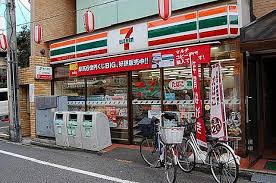 コンビニ　セブンイレブン新宿中落合3丁目店（コンビニ）まで105m