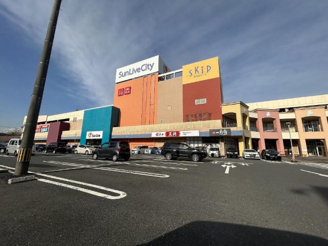 スーパー　カルディコーヒーファームサンリブシティ小倉店（スーパー）まで694m