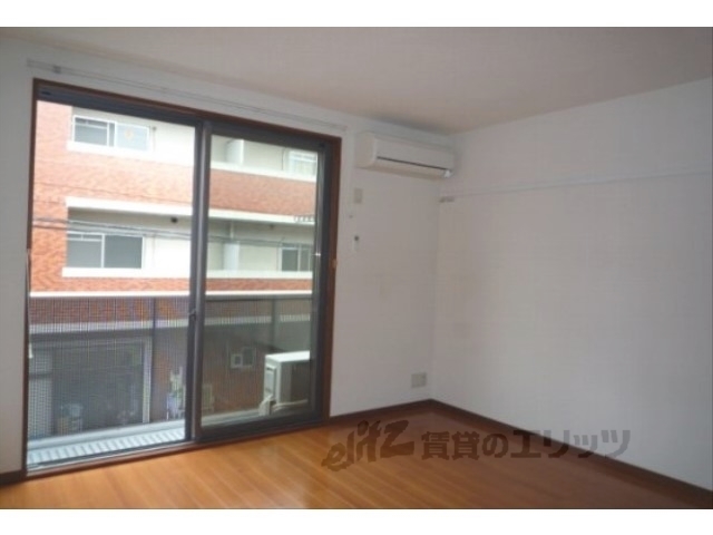 居室・リビング　洋室