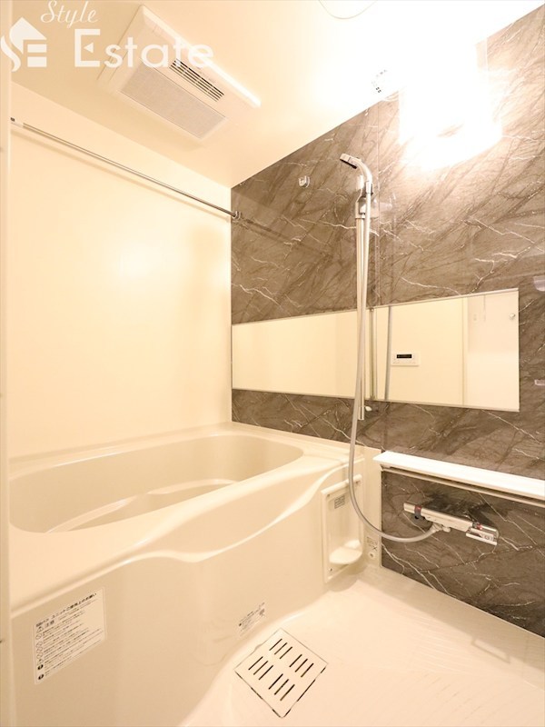 バス・シャワールーム　バスルーム