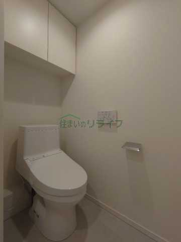 トイレ　別階層の写真になります。