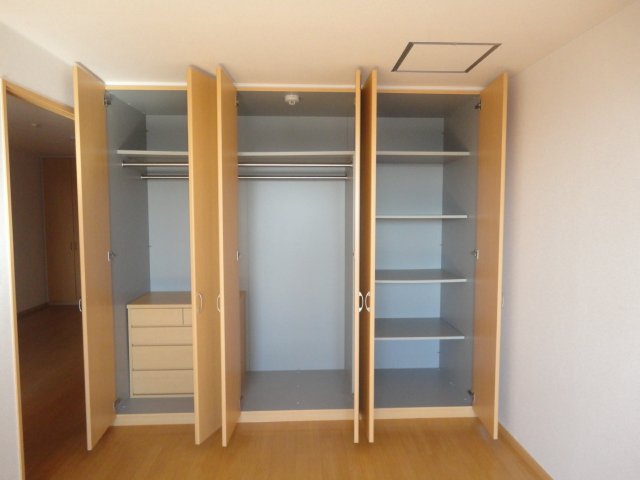 収納　クローゼット