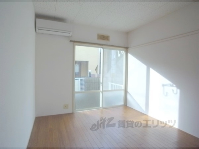 居室・リビング　洋室