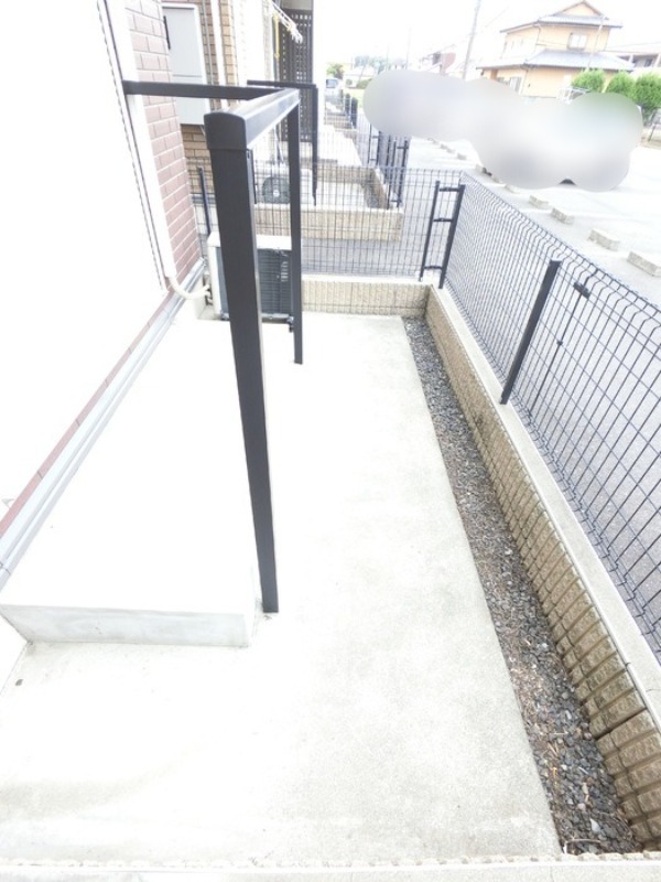 庭　図面と現状に相違がある場合には現状を優先