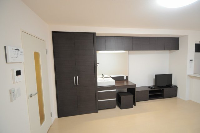 居室・リビング　同タイプの部屋の写真です