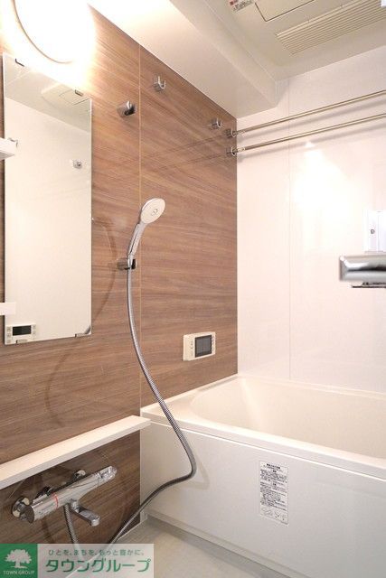 バス・シャワールーム　※写真は同タイプ住戸です。