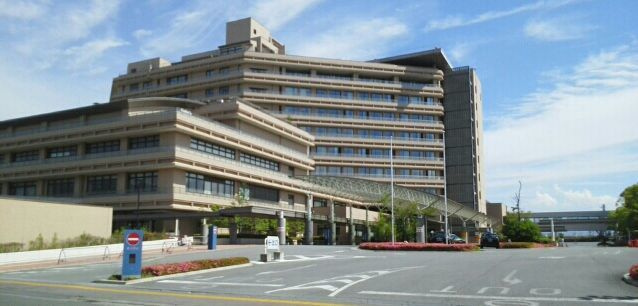 病院　県立中央病院（病院）まで620m