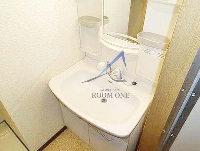 洗面設備　洗面台です。