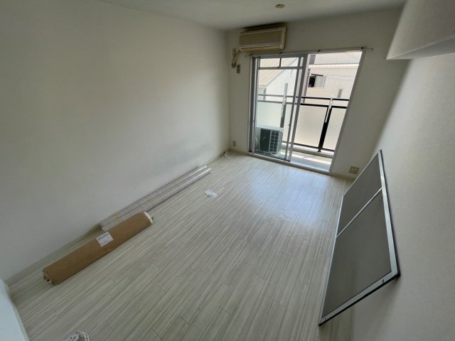 居室・リビング　エアコン付きで初期費用を抑えられます♪