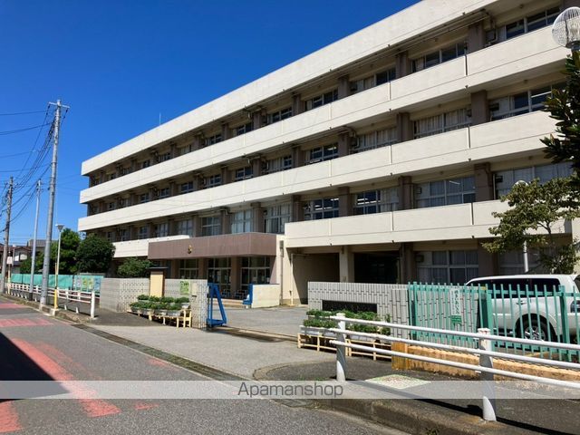 小学校　船橋市立三山東小学校（小学校）まで520m