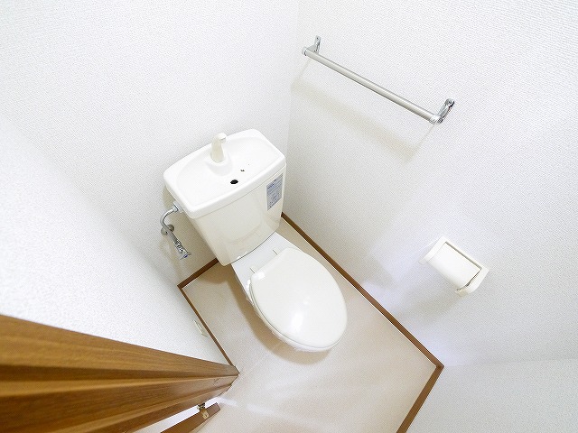 トイレ　コンパクトで使いやすいトイレです