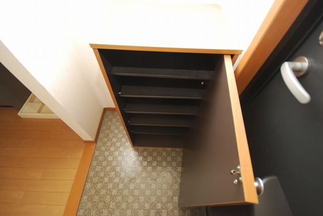 その他設備　下駄箱