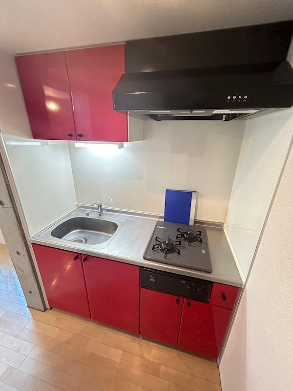 キッチン　料理の幅が広がる2口システムキッチン。