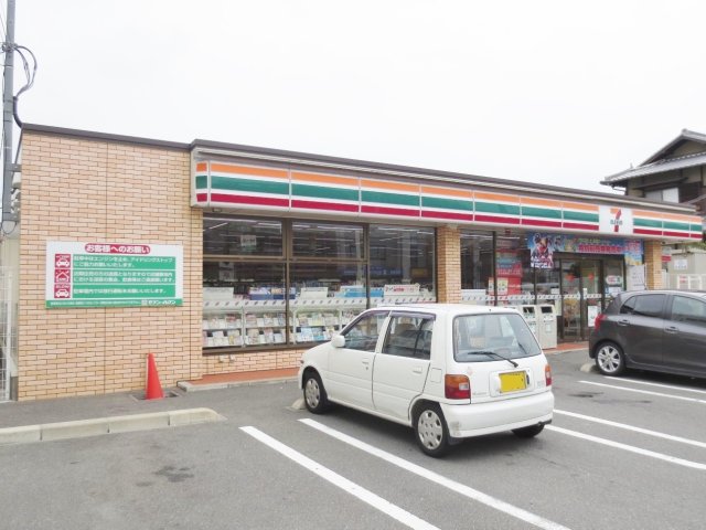 コンビニ　セブンイレブン　枚方伊加賀本町店（コンビニ）まで404m