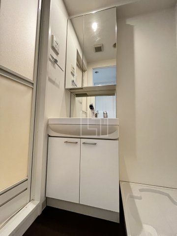 洗面設備　アーデン谷町　独立洗面化粧台