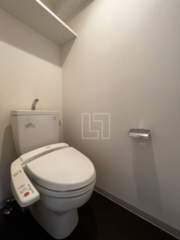 トイレ　アーデン谷町　温水洗浄便座