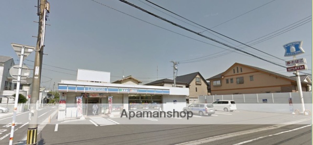 コンビニ　ローソン（コンビニ）まで146m