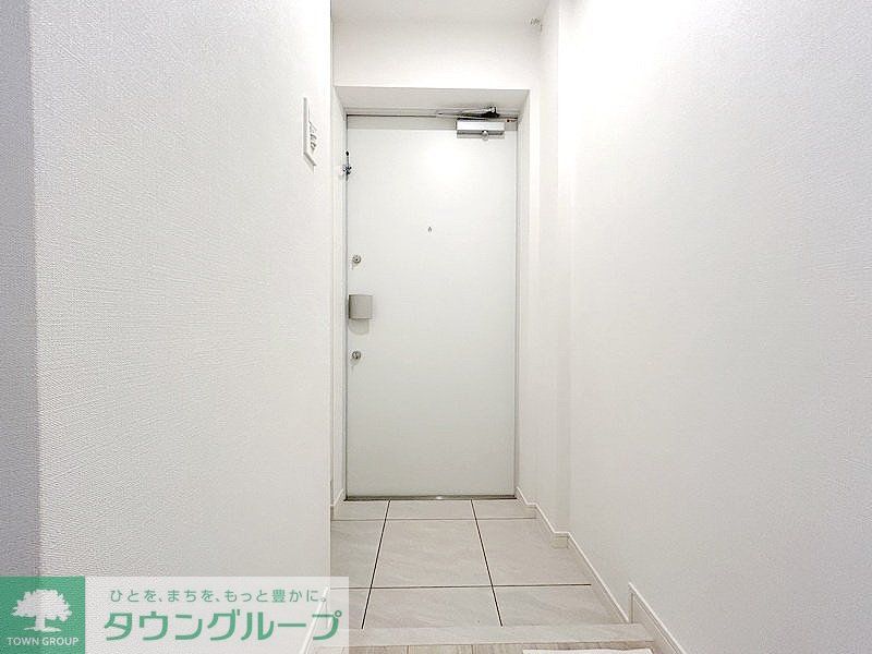玄関　お部屋探しは株式会社　タウンハウジング　までお気軽にお問合…
