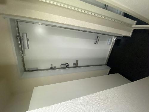 玄関　仕様・設備は現況と異なる場合があります。現況優先。