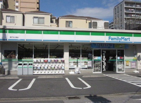 コンビニ　ファミリーマートＴＫＤ亀戸中之橋店（コンビニ）まで220m