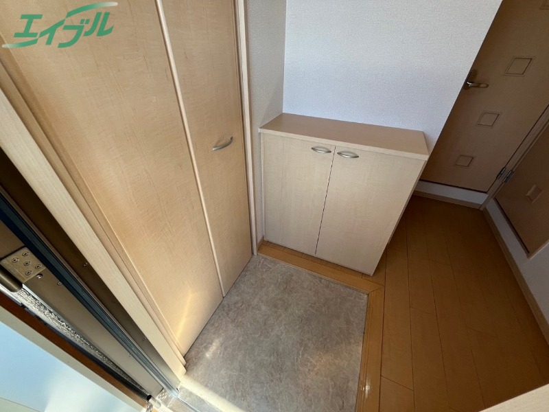 玄関　同型参考写真