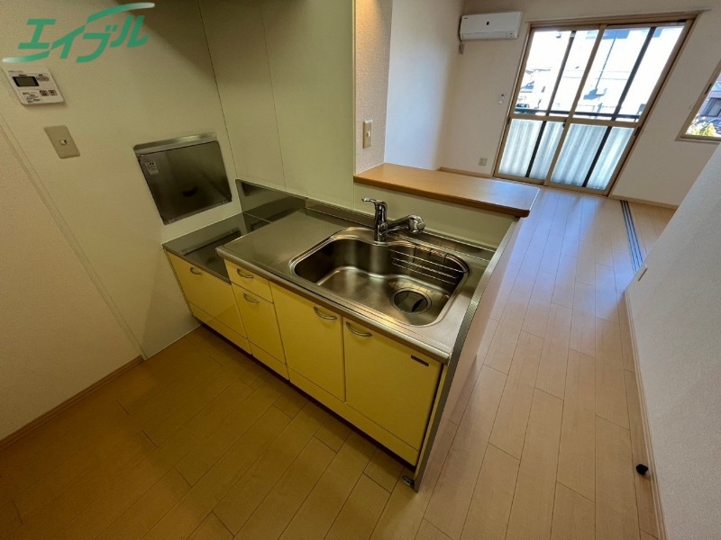 キッチン　同型参考写真