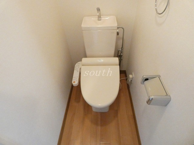 トイレ　ウォシュレット付きのトイレ