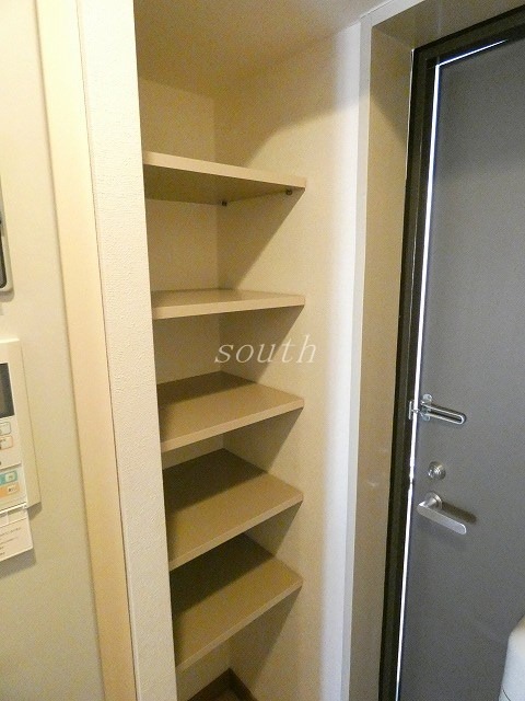 収納　シューズ棚