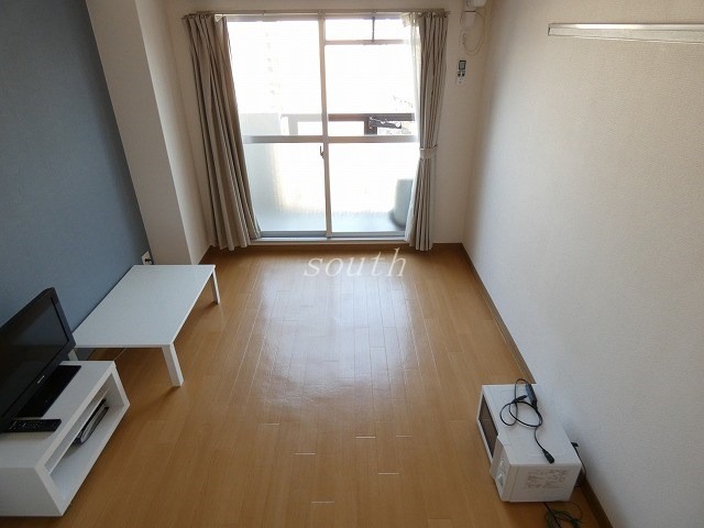 居室・リビング　洗練された清潔感漂う清楚な仕上がり