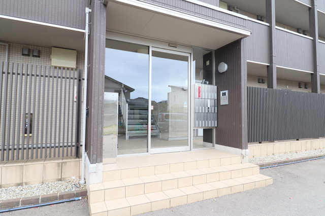 エントランス　エントランス