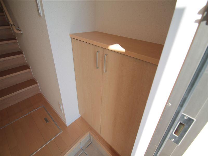 玄関　シューズボックス付！