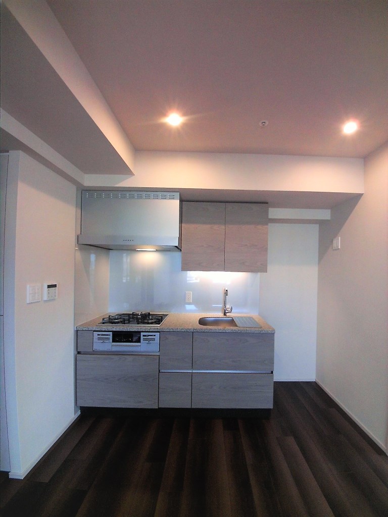 キッチン　コンパクトなキッチンで掃除もラクラク